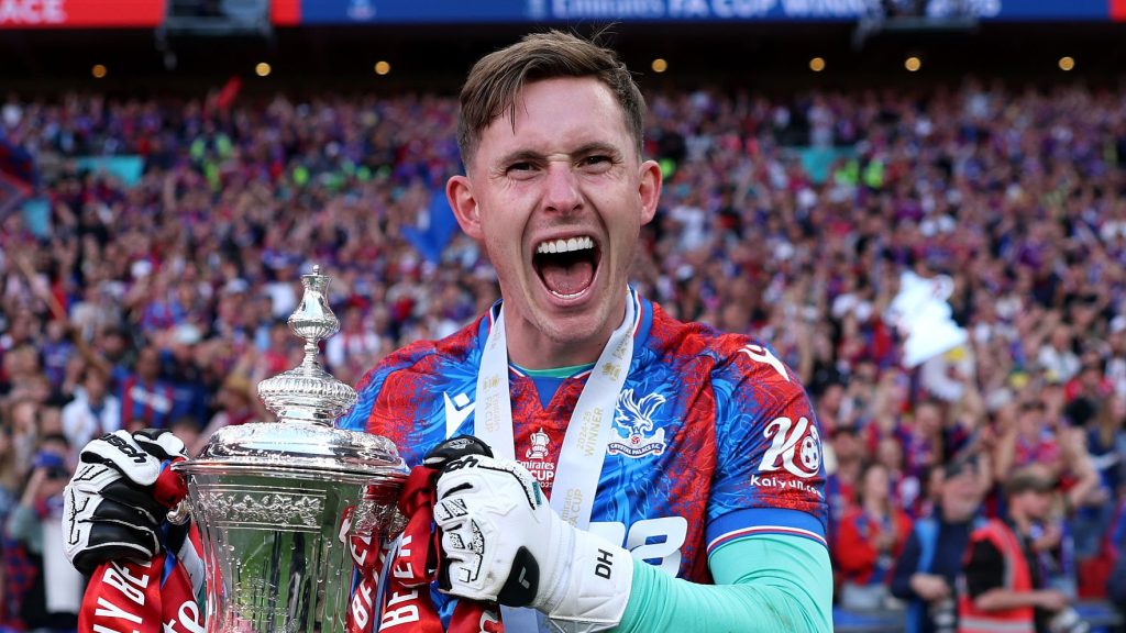 Dean Henderson with the FA Cup trophy