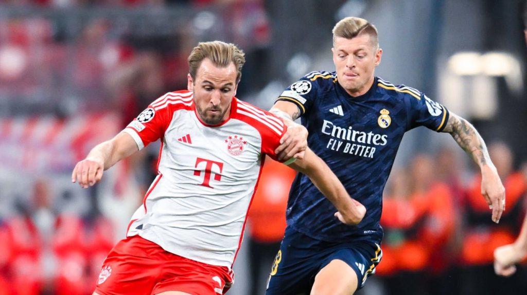 Toni Kroos is one of the most famous players who played for both Real Madrid and Bayern Munich.