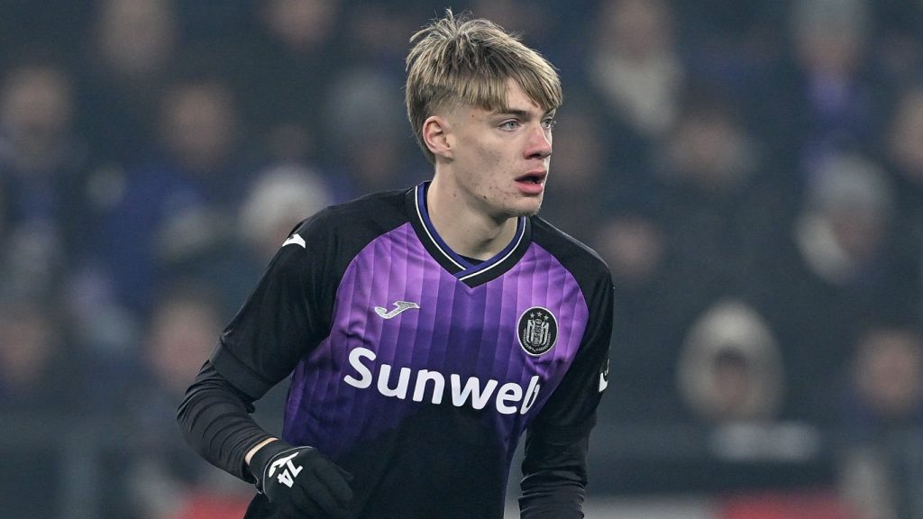 Nathan De Cat of Anderlecht is ranked #1 on the list of most valuable U17 footballers.