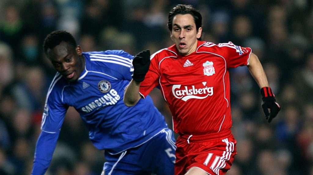 Liverpool Yossi Benayoun Chelsea Michael Essien