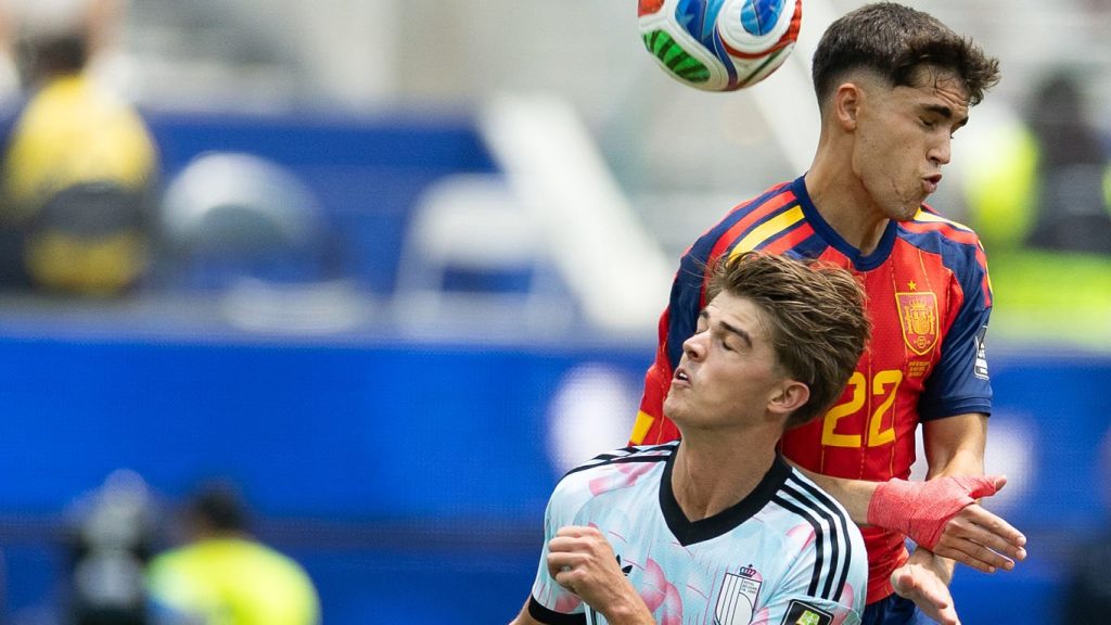Charles De Ketelaere Belgium Pau Cubarsi Spain FIFA World Cup Quarter Final