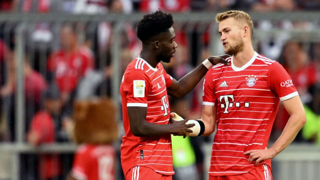 Alphonso Davies Bayern Munich Matthijs de Ligt 2022