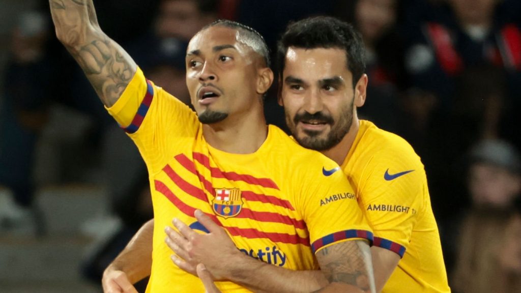 Raphinha Barcelona celebrates Ilkay Gundogan 2024
