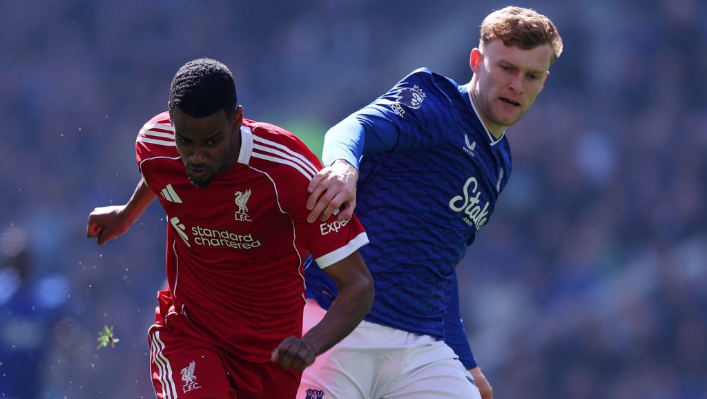 Alexander Isak Liverpool Jarrad Branthwaite Everton Premier League 2026